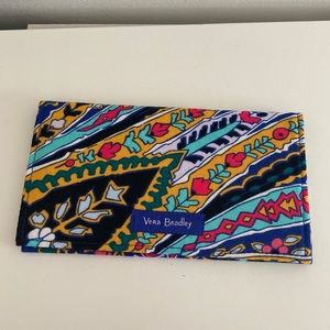 Vera Bradley Checkbook Cover in Romantic Paisley